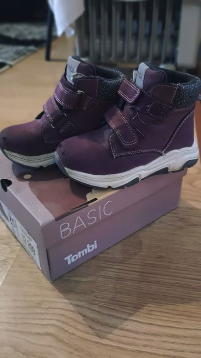 Продам ботинки на девочку