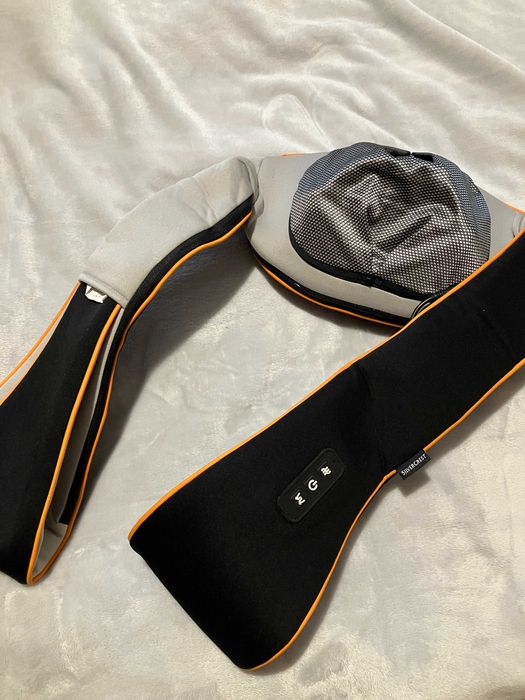 Масажор за врат и гръб