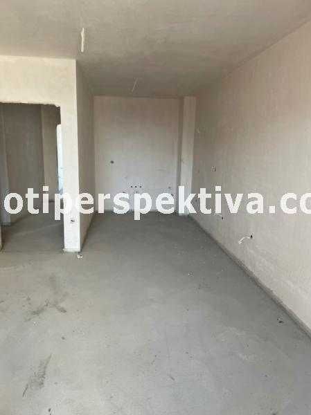 Продава се Тристаен апартамент в Пловдив, Кючук Париж - 101 кв.м за 980 €/кв.м - Снимка #1