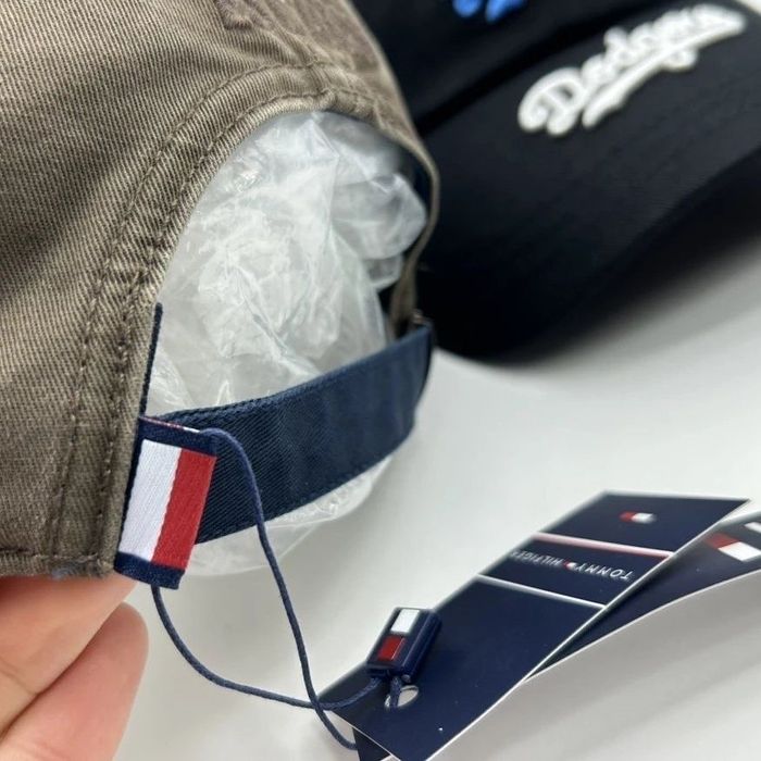 Бейсболка Tommy Hilfiger