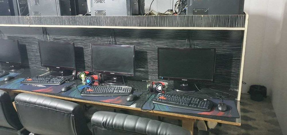 Монитор 22 дюйм AVTECH, SAMSUNG