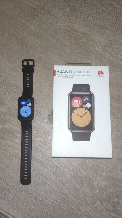 Смарт часы Huawei Watch Fit