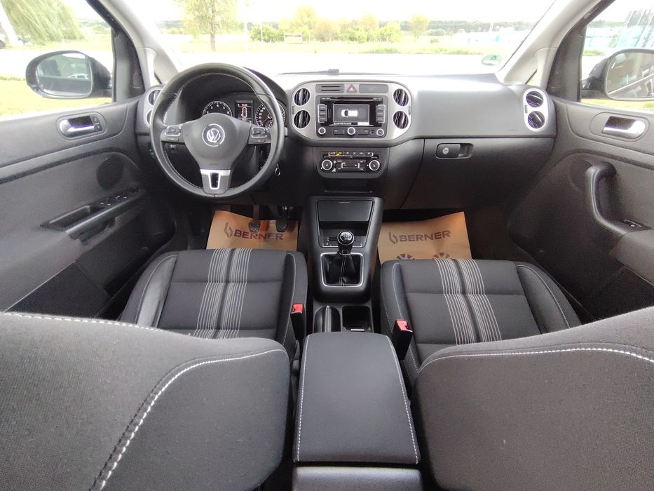• Vw Golf 6 Plus • Match • 1.4 TSI • An 2013 • 122 CP • Euro 5 •

~ Vw Golf 6 Plus ~ 

••• Model : MATCH •••

# 1.4 TSI 122 CP Euro 5 

- Distribuție