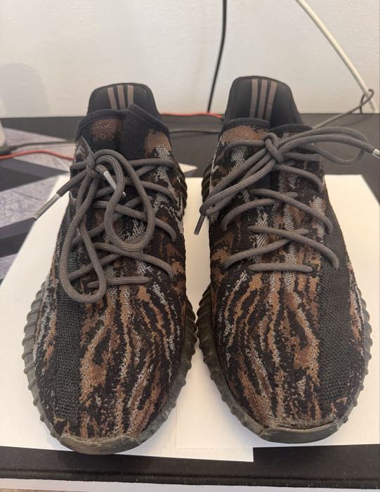 Adidasi Yeezy 350- Marime 44