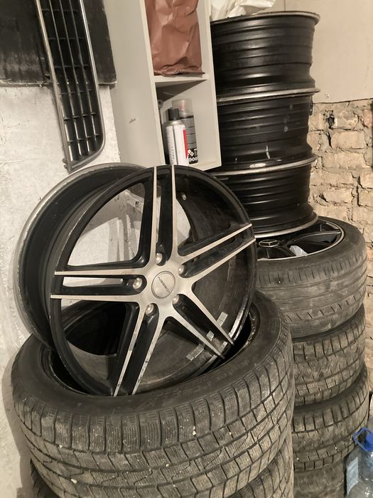 Продается комплект Диски Vossen R18
