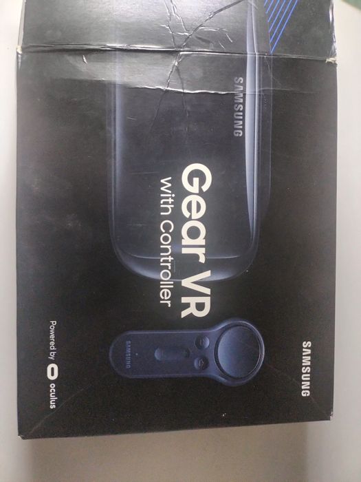 Samsung Gear VR with controler