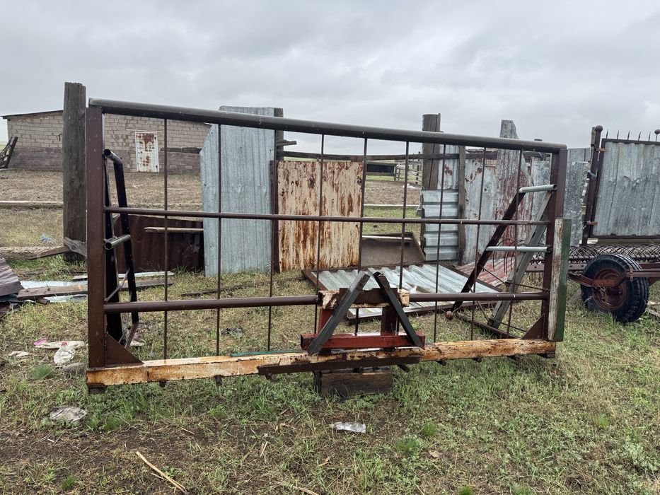 Продам мтз 80 93года