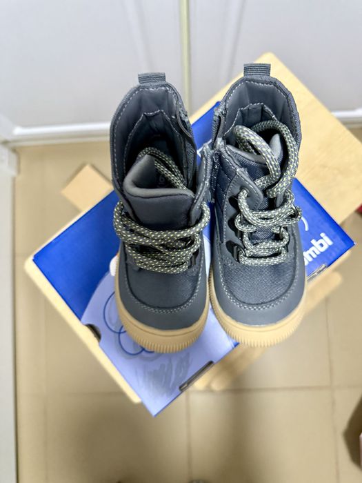 Стильные Новые ботиночки 21 размера