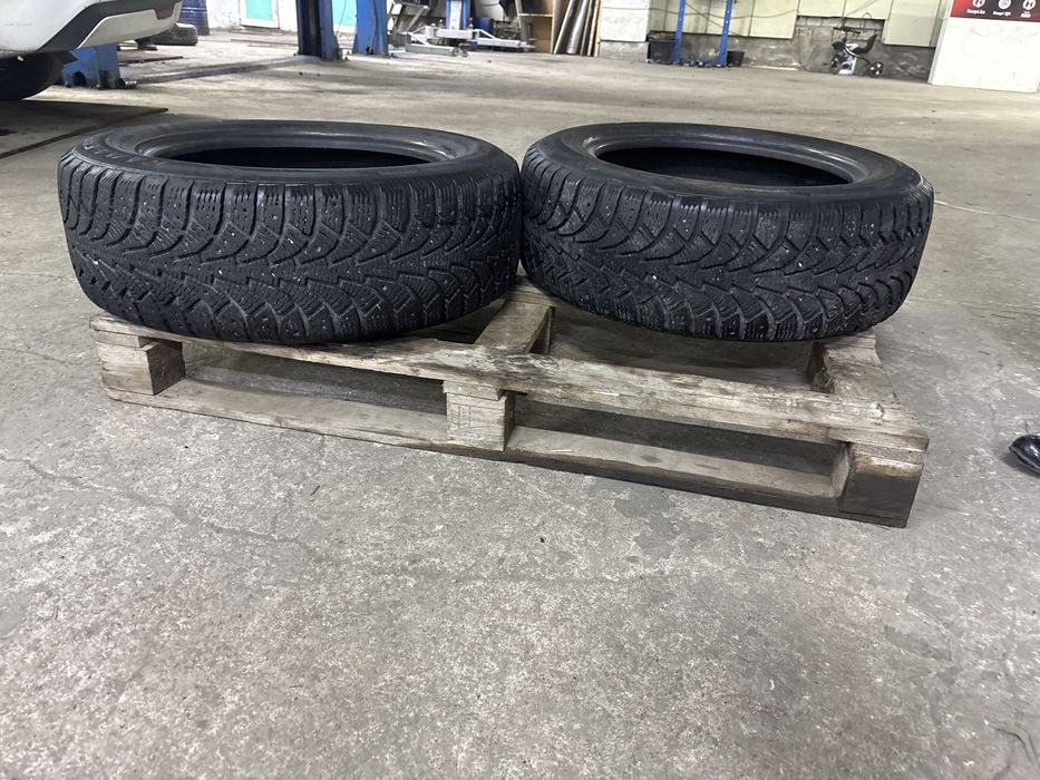 Зимние шиный 205/60 r16