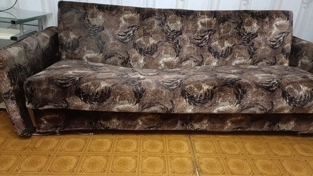 Отдам диван бесплатно