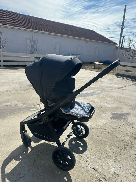 Срочно продам коляску