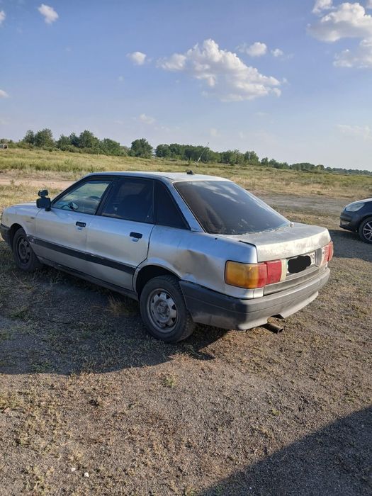 продаю ауди 80 б3
