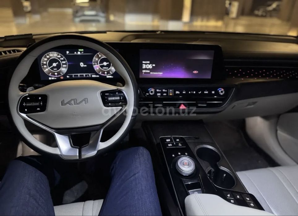 Kia K8 2022 3,5 motor