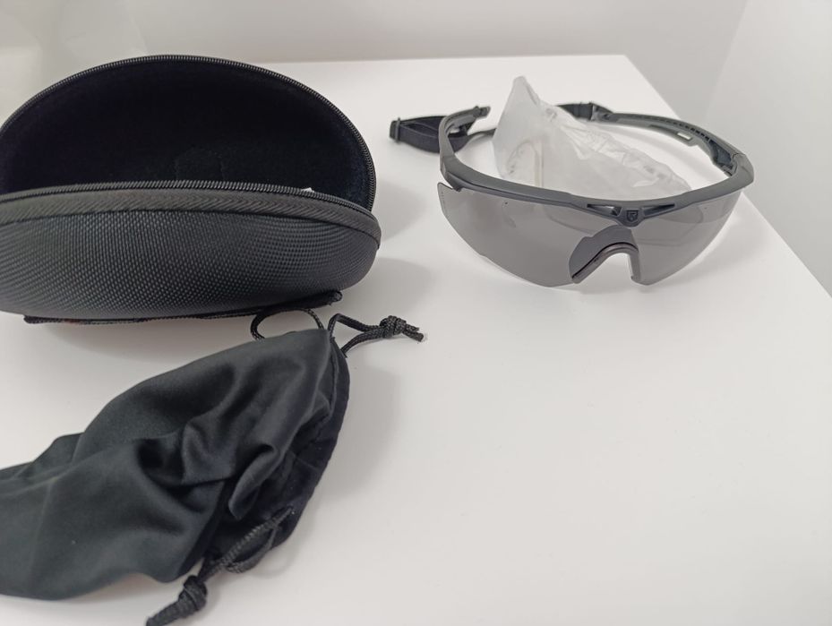 Ochelari tactici Revision