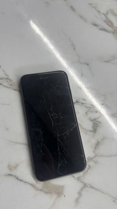 Iphone 8 черного цвета