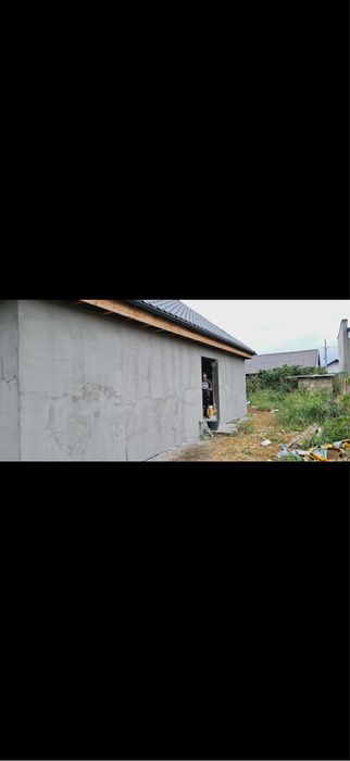 Casa de vanzare cazasu