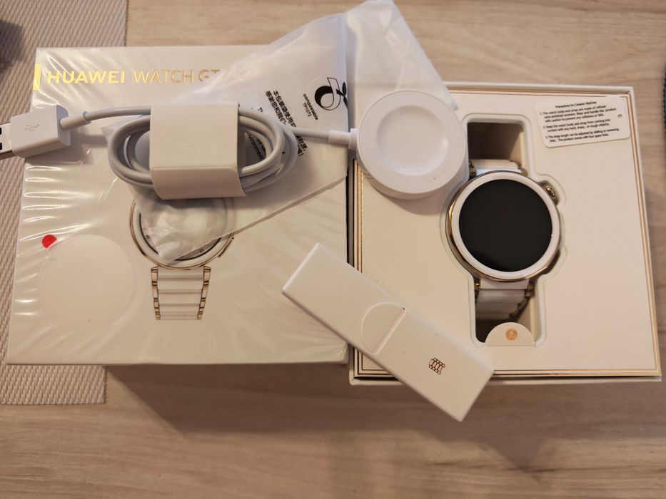 КАТО НОВ Huawei Watch GT 5 Pro 42mm - Yettel Гаранция 2027