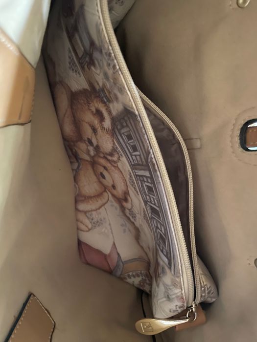 Кафява чанта с мечета