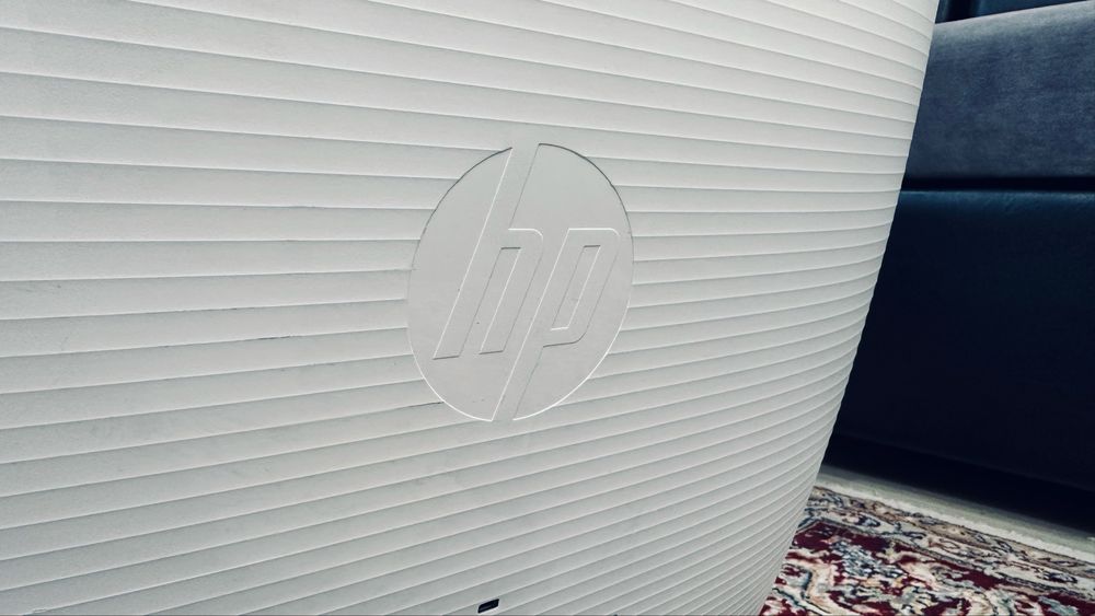 Моноблок HP All-in-One — 4GB RAM / 4х Ядерный AMD / Windows 10 (Белый)