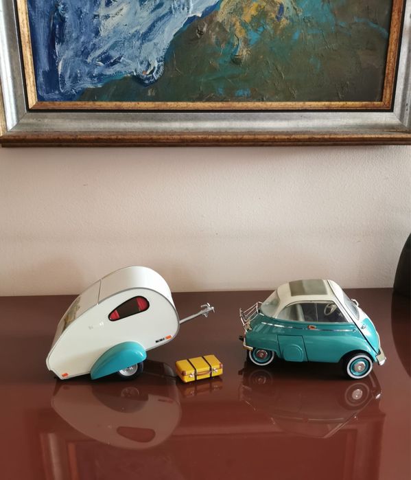 Количка BMW Isetta 250-1955г. кемпер от Revell 1:18 рядко зелено издан