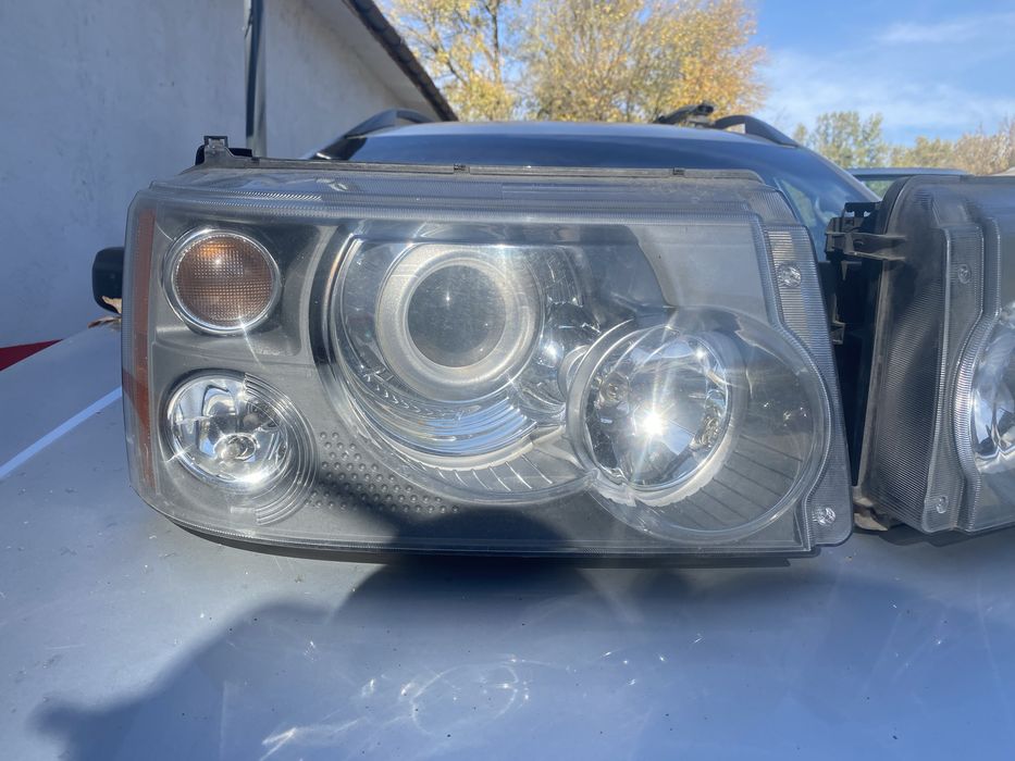 Оригинални фарове за Range Rover Sport