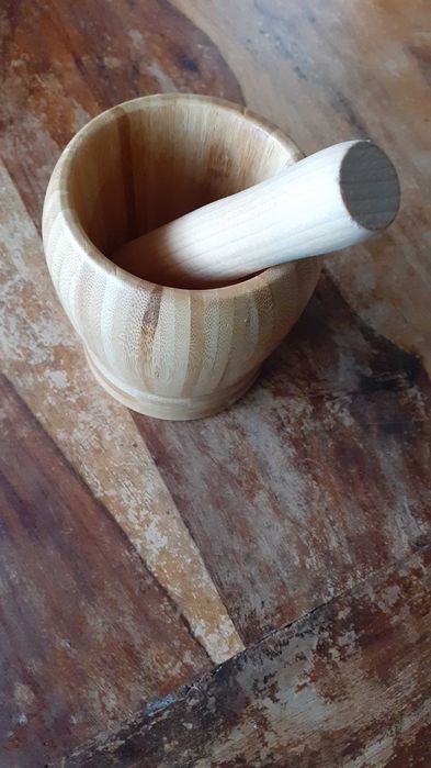 хаван и чукало от естествено дърво бамбук