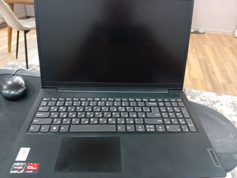 Ноутбук на запчасти Lenovo