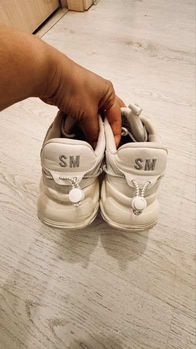 Сникърси Steve madden