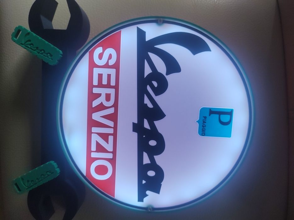 Vespa lampa Led cu breloc magnetic