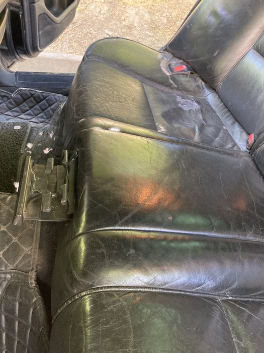 Сидения задние бмв е38