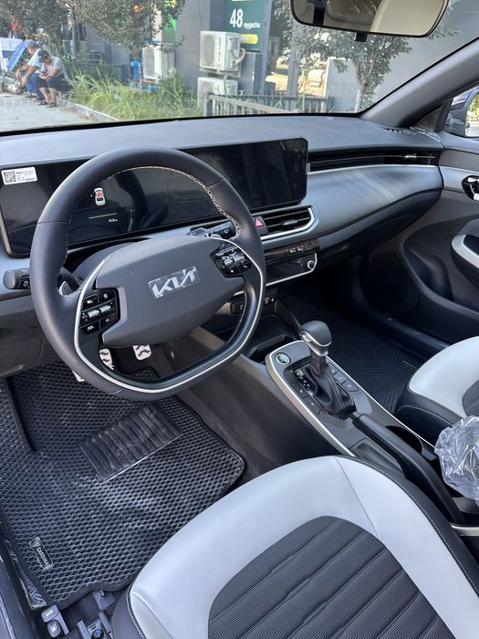 Kia K3 Gt-line фулл позиция пачка сотилади!