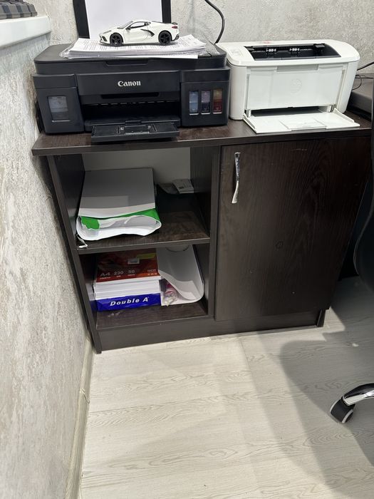 Продам офисный мебель в отличном состоянии