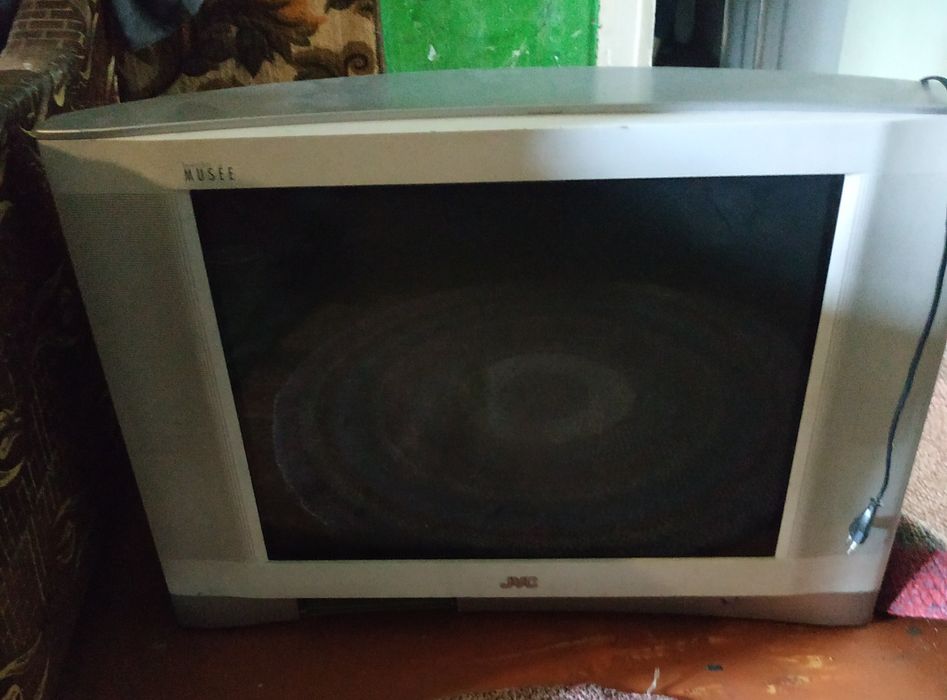 Продам телевизор JVC