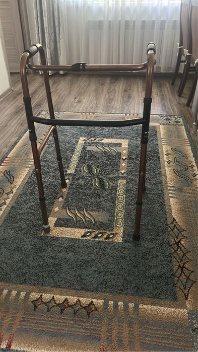 Продам ходунки, костыли