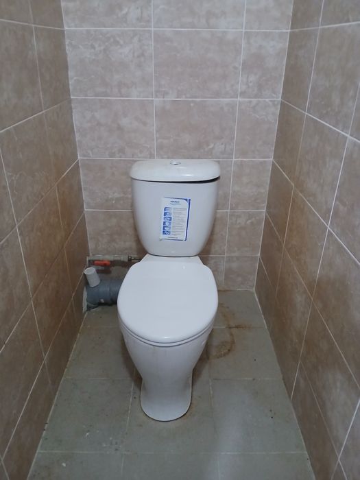 Продается унитаз