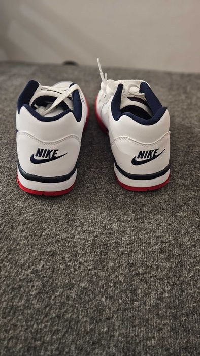 Продавам НОВИ маратонки NIKE Cross Trainer Low размер 42.5 size 9