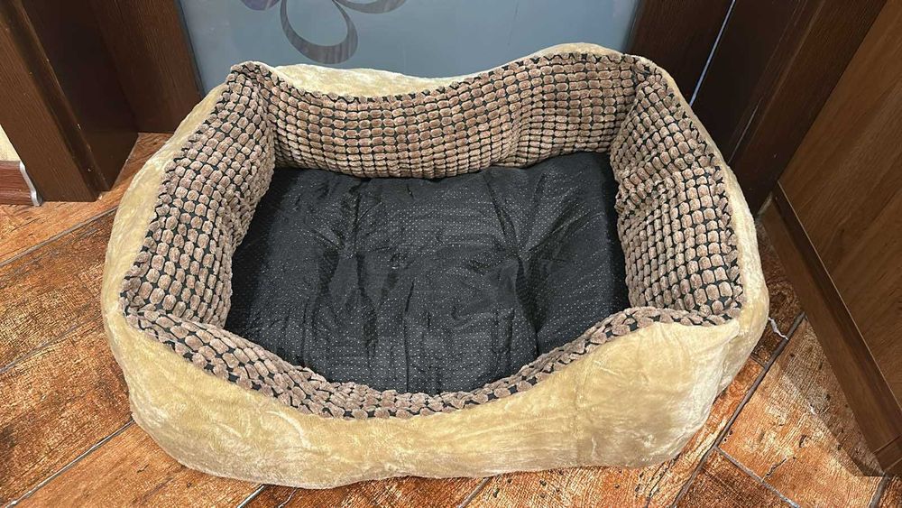 Легло за кучета на FURTIME - 63 x 53 x 20 cm. + Подаръци