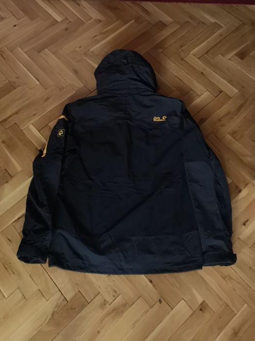 Оригинално мъжко  яке Jack wolfskin размер М