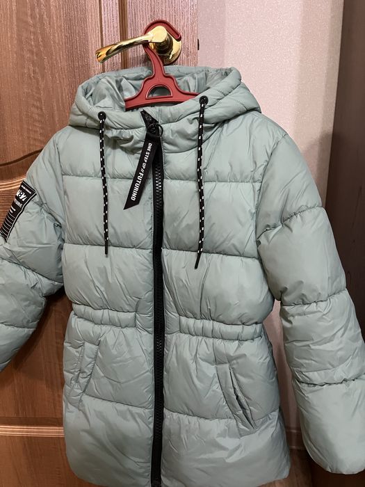 Продам куртку детскую перед зимой,на девочку