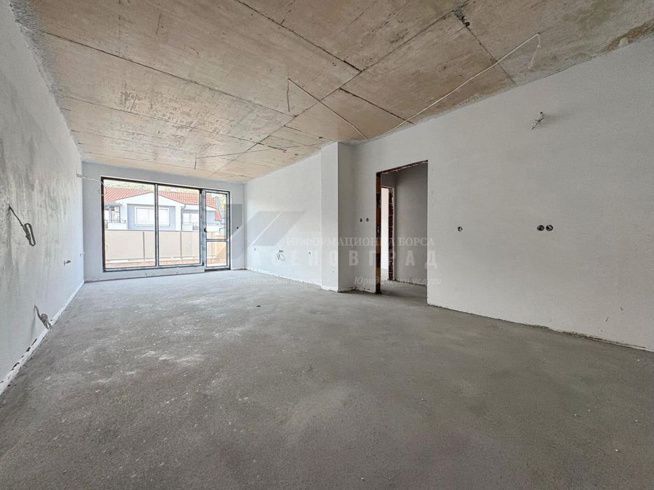 Продава се Тристаен апартамент в Асеновград - 117 кв.м за 1097 €/кв.м - Снимка #1