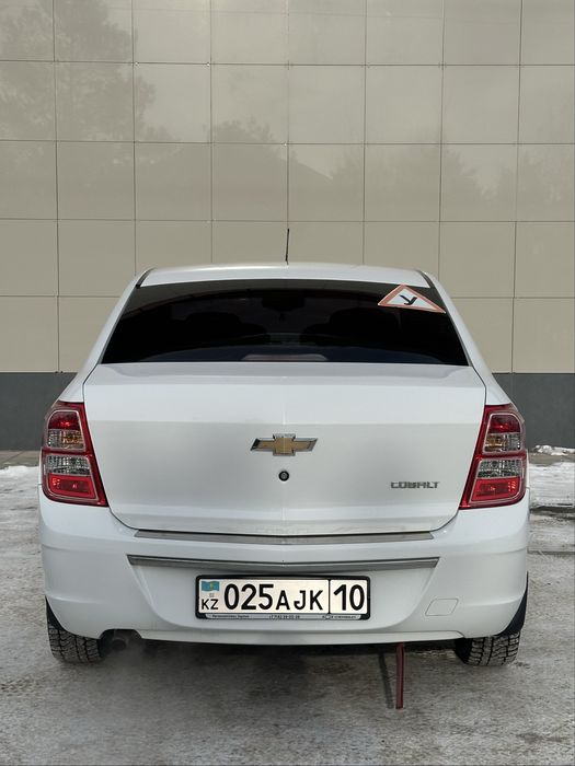 Продам шевроле кобальт автомат