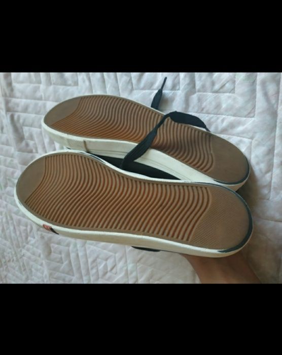 Продам модные кеды-кроссовки Размер 37 (vans)