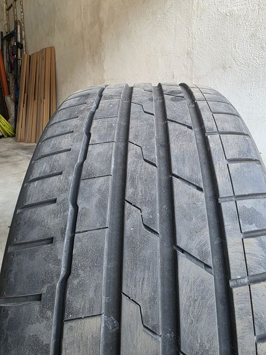 235/40/19 HANKOOK Ventus s1 evo 3  96W