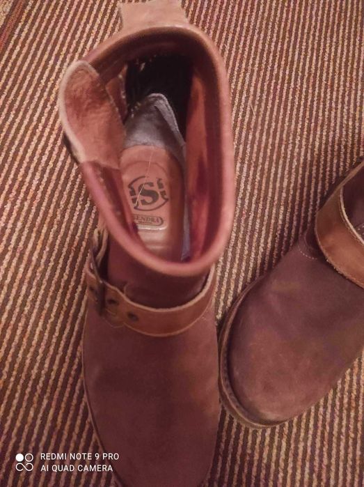 Дамски стилни боти