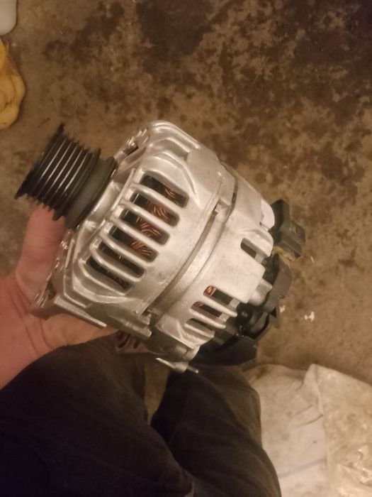 Alternator Bora   1,6