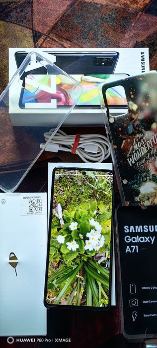 SAMSUNG GALAXY A71 5G-Перфектно Състояние.Пълен комплект+подаръци