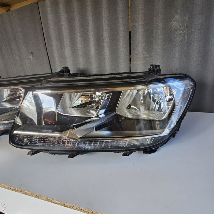 Оригинален Ляв фар за Vw Tiguan 16-20.