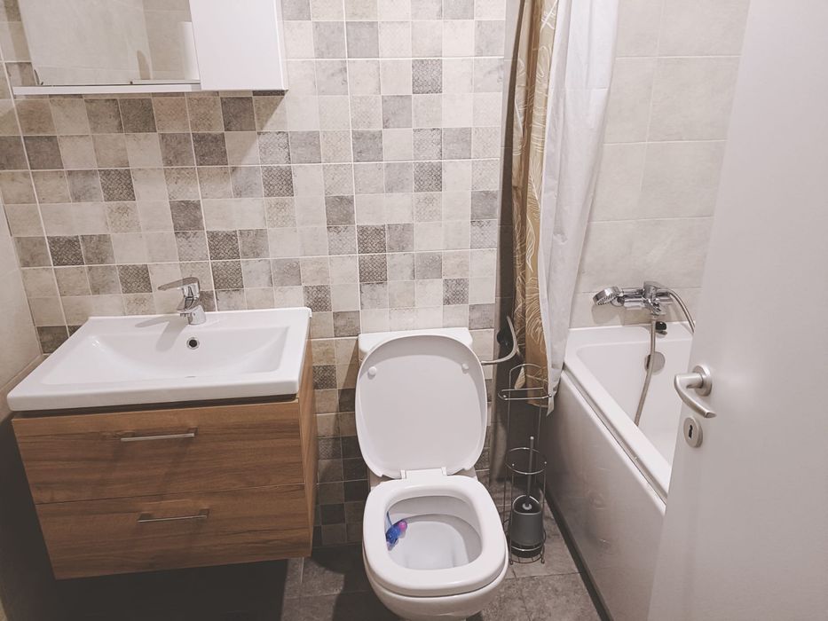 Garsoniera Sector 6, Bucureşti cu acces direct la Bd. Iuliu Maniu