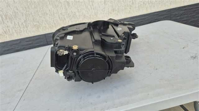 Far stanga Audi A3 Bi-xenon Led an 2016 - 2019 cod 8V0941005E