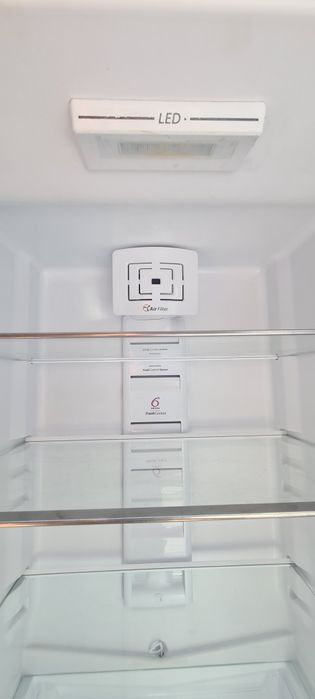 Хладилник с фризер Whirlpool 187см А++